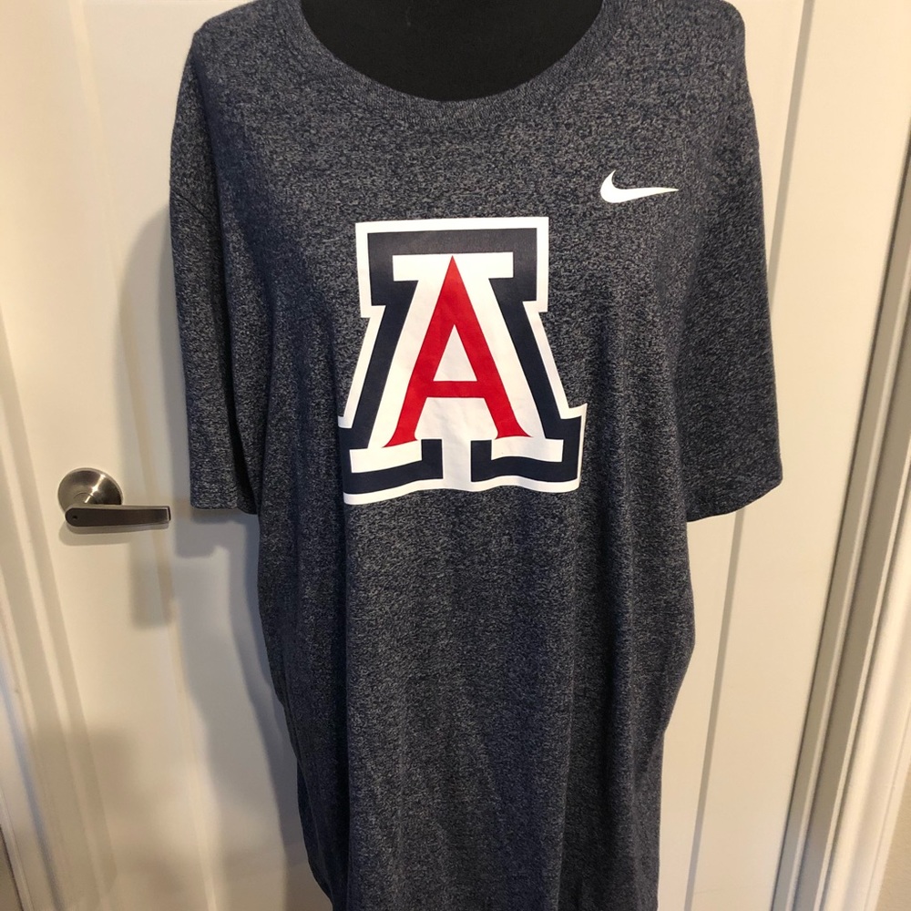 NWOT NIKE NAVY HEATHER ARIZONA TEE